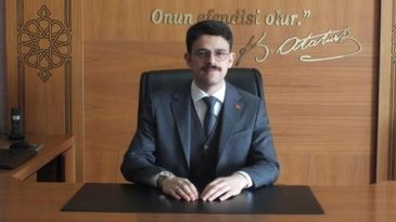 Kaymakam, k&ouml;y ziyareti d&ouml;n&uuml;ş&uuml;nde trafik kazası ge&ccedil;irdi