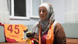 Kayserili Neslihan Teyze, Osimhen ile Buluştu