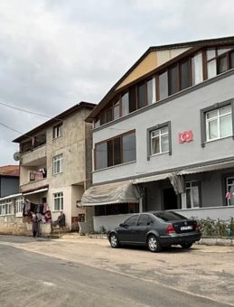 Kendisini Yaralayan Kişinin Evine Giderek Ateş Açtı: 4 Kişiyi Yaraladı, 112'ye Haber Verdi!