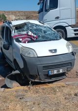 Kırıkkale'de Takla Atan Ara&ccedil;ta 3'&uuml; &Ccedil;ocuk 5 Kişi Yaralandı