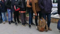 Kırklareli'nde Göçmen Baskını: 8 Kaçak Yakalandı