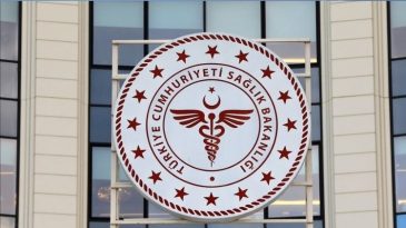 Kıyafetinden dolayı hastayı muayene etmemişti… Sağlık Bakanlığı iddialara ilişkin idari soruşturma başlattı