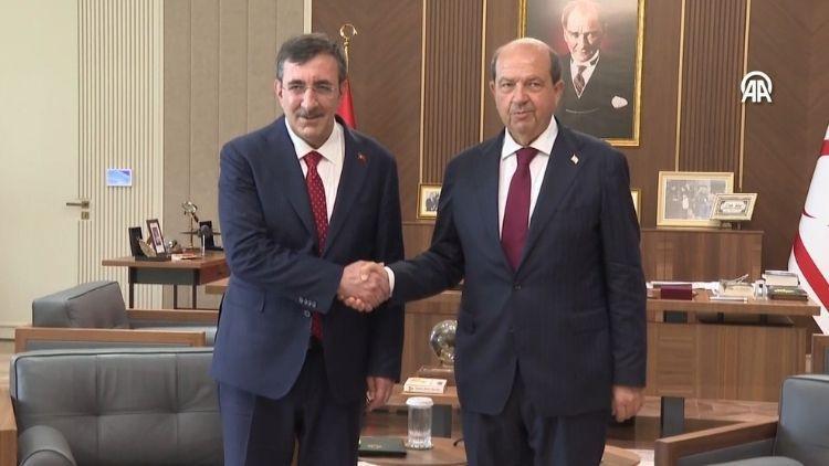 KKTC Cumhurbaşkanı Tatar, Cumhurbaşkanı Yardımcısı Yılmaz'ı Ağırladı
