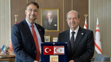KKTC Ziyareti &Uuml;zerine İngiliz El&ccedil;i İstifa Etti