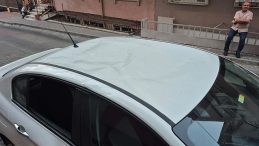Küçükçekmece'de Korkutucu Olay: Ailesini Rehin Alan Şahıs, Polisleri Görünce 3. Kattan Atladı