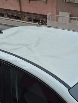 Küçükçekmece'de Korkutucu Olay: Ailesini Rehin Alan Şahıs, Polisleri Görünce 3. Kattan Atladı