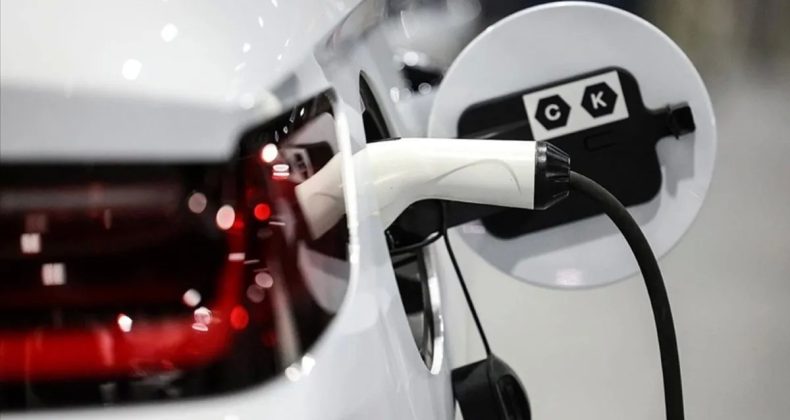 Küresel Elektrikli Araç Şarj Noktalarının 2040'ta 206 Milyonu Aşması Bekleniyor