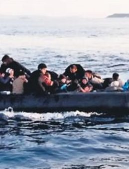 Lastik Bottan Düşen 4 Göçmen Hayatını Kaybetti