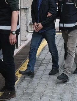 Mahalleli Endişelendi; Devlet Büyüklerine Hakaret Etti