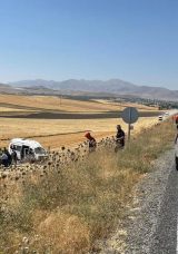 Malazgirt Zaferi Etkinliklerine Giden Minib&uuml;s Şarampole Devrildi: 1&rsquo;i Ağır 10 Yaralı