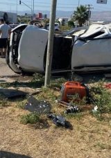 Manisa'da Feci Kaza! Ambulans Takla Attı: 1 &Ouml;l&uuml;, 6 Yaralı