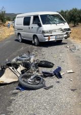Manisa'da Korkun&ccedil; Kaza! Motosiklet ile Minib&uuml;s &Ccedil;arpıştı: 1 &Ouml;l&uuml;