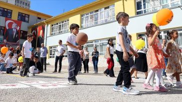 MEB Duyurdu! Okullarda Yeni D&ouml;nem: 'Zilsiz Okul' Uygulaması Başlıyor