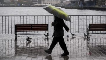 Meteoroloji İstanbul i&ccedil;in Beklentileri A&ccedil;ıkladı: İki G&uuml;n S&uuml;recek Sağanak Yağış Geliyor!