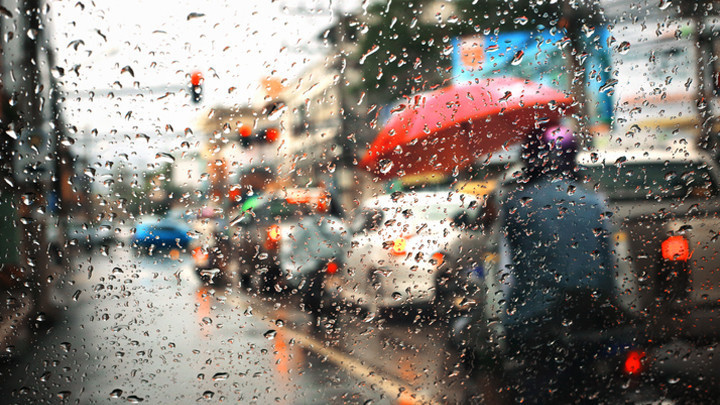 Meteoroloji'den Gök Gürültülü Sağanak Yağış Uyarısı! İstanbul İçin Saat Verildi