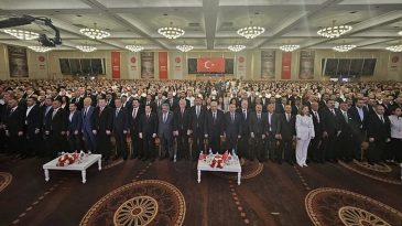 MHP&rsquo;den İstanbul&rsquo;da &lsquo;Ter&ouml;rs&uuml;z T&uuml;rkiye&rsquo; buluşması! "Anayasanın 6 maddesi bizim kırmızı &ccedil;izgimizdir"