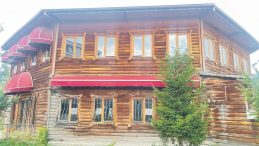 Milyonluk turistik tesis çürümeye terk edildi