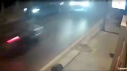 Minib&uuml;s&uuml;n Hatalı Sollaması Motosikletlinin Canına Mal Oldu