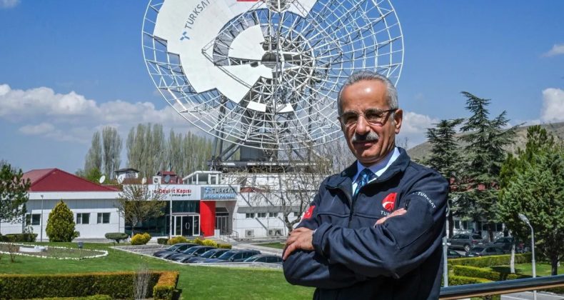Model uydular uzaya yaklaşıyor! Bakan Uraloğlu tarih vererek açıkladı