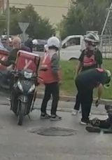 Motosikletli Kurye Metrelerce S&uuml;r&uuml;klendi
