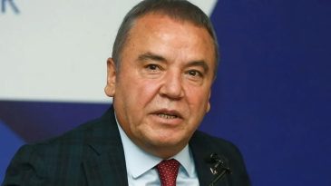 Muhittin B&ouml;cek'in Yeğeni Hakkında 'Dolandırıcılık' Su&ccedil;laması