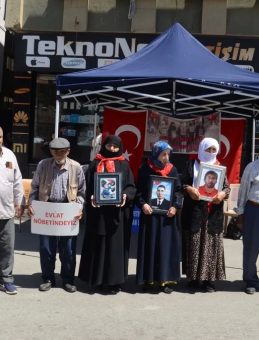 Muşlu Aileler Eylemlerine Devam Ediyor