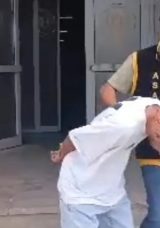 M&uuml;lteci Aile Dolandırıcılara Yakalandı