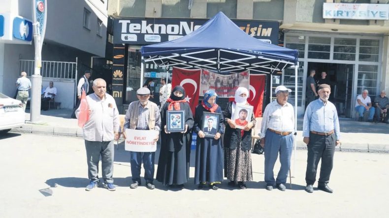 Oğlum artık çık gel