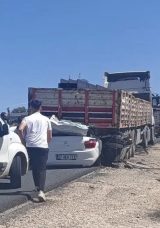 Otomobiliyle Park Halindeki Tırın Dorsesine Giren Gen&ccedil; Hayatını Kaybetti