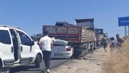 Otomobiliyle Park Halindeki Tırın Dorsesine Giren Genç Hayatını Kaybetti