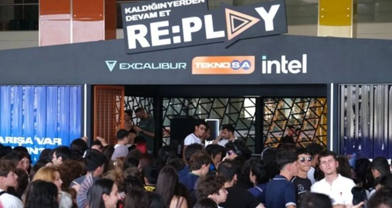 RE:PLAY Heyecanı Excalibur Gücüyle Başladı
