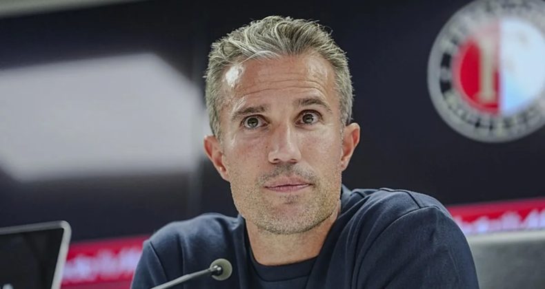 Robin van Persie'den Fenerbahçe Yorumu: "Bu Maçtan Kaçınmayacağız"