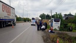 Samsun'da Yolcu Otobüsü Kamyonete Branda Çekenlere Çarptı: 1 Ölü, 1 Ağır Yaralı