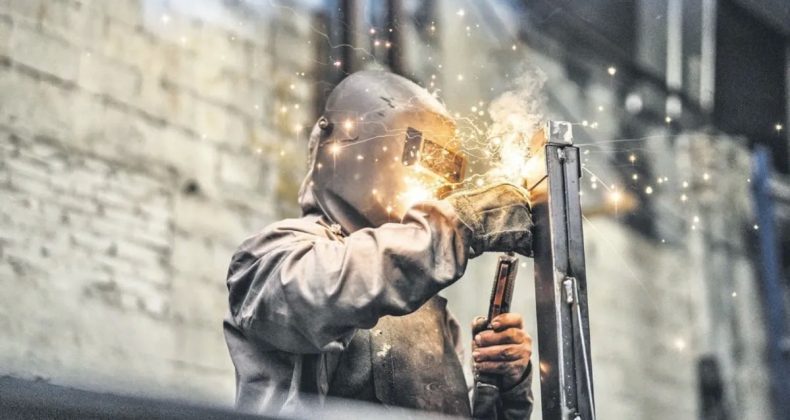 Sanayi Üretiminde Yıllık Artış 16 Ayın Zirvesinde