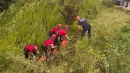 Şelaleye İnerken Yaralandı