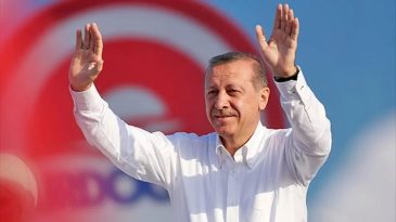 Sessiz Devrimin &Ccedil;eyrek Asrı: AK Parti 24. Yılını Kutluyor