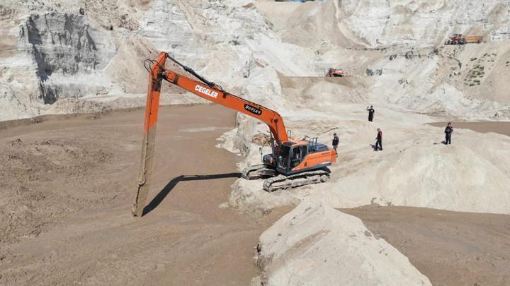 Silivri'deki Göçükte Acı Gelişme! Kepçe Operatörünün Cansız Bedeni Bulundu