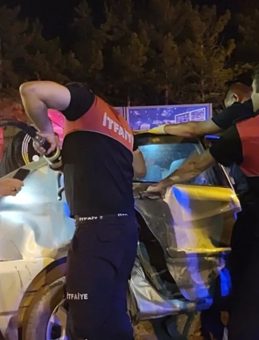 Sivas'ta Kavşakta Yaşanan Feci Kazada 7 Kişi Yaralandı!