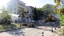 Son Dakika: Bakan Kurum'dan Sındırgı Depreminin Bilançoları Hakkında Açıklama!