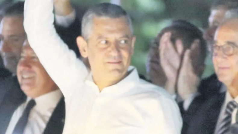 SON DAKİKA | CHP'de Koltuğu Koruma Yarışı! Özgür Özel'den Kemal Kılıçdaroğlu'na Tasfiye Planı