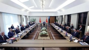 Son dakika: Cumhurbaşkanlığı Kabinesi Ahlat&rsquo;ta toplandı!
