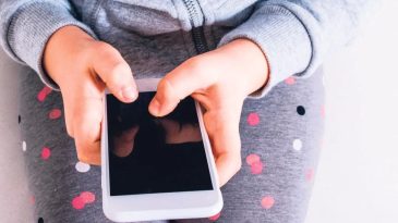 SON DAKİKA | META'nın İstismar Skandalı! ABD'de Tepkiler B&uuml;y&uuml;yor: &Ccedil;ocuklarla Cinsel İ&ccedil;erikli Sohbet Eden Yapay Zeka Botu Geliştirildi