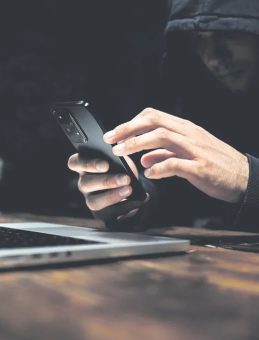 Sosyal Medyada Cinsel Şantaj Tuzağı