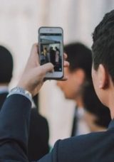 Sosyal Medyada İzinsiz Fotoğraf Paylaşımı Su&ccedil; Sayıldı