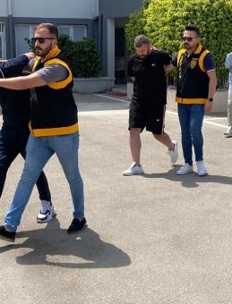 Sosyal Medyada Tuzak Kurup Dolandırıcılık Yapan Çeteye Operasyon