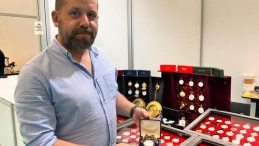 Sultan 2. Abdülhamid'in Eserleri Ankara'da 4 Bin Dolara Satıldı
