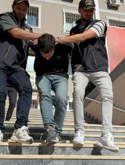 Sultangazi'de Annesini Öldürüp Taksi ile Kaçmıştı! Sakarya'da Yakalandı!