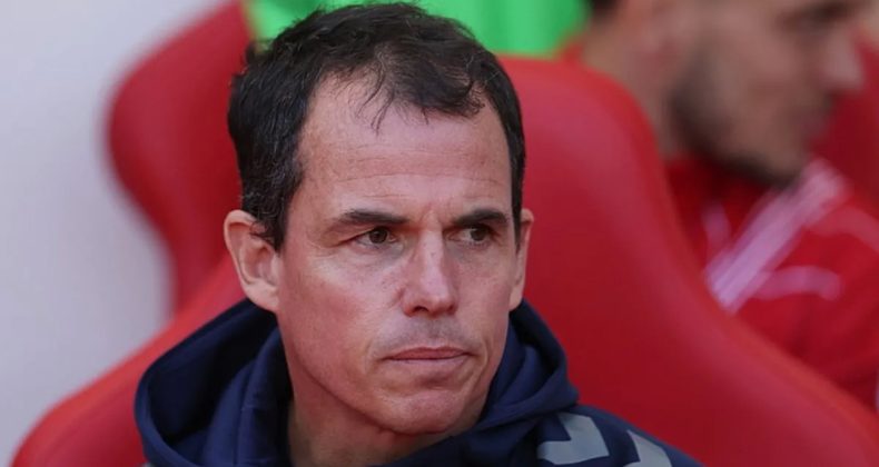 Sunderland, teknik direktör Regis Le Bris'in sözleşmesini uzattı