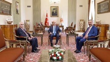 TBMM Başkanı Kurtulmuş, AYM Başkanı &Ouml;zkaya'yı Ağırladı