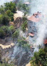 Tokat&rsquo;ta Boş Arazi Yangını Korku Yayıldı!